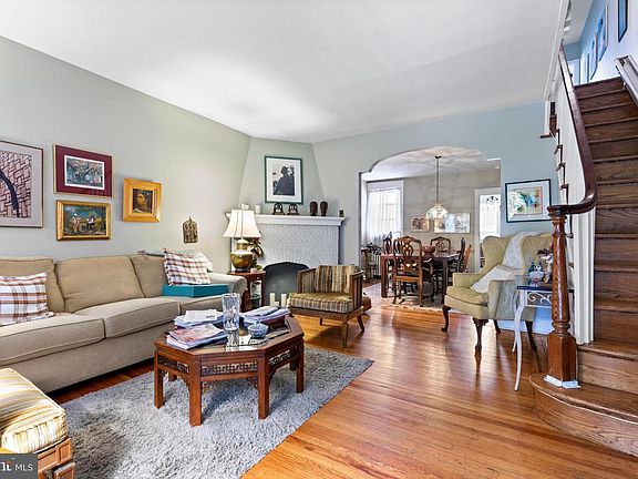 5th image of 19 McPherson St