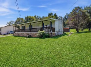 280 Middle Dr, Sparta, TN 38583