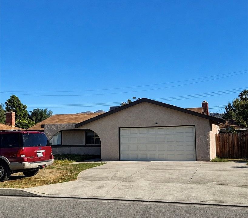 1st image of 40557 Mayberry Ave
