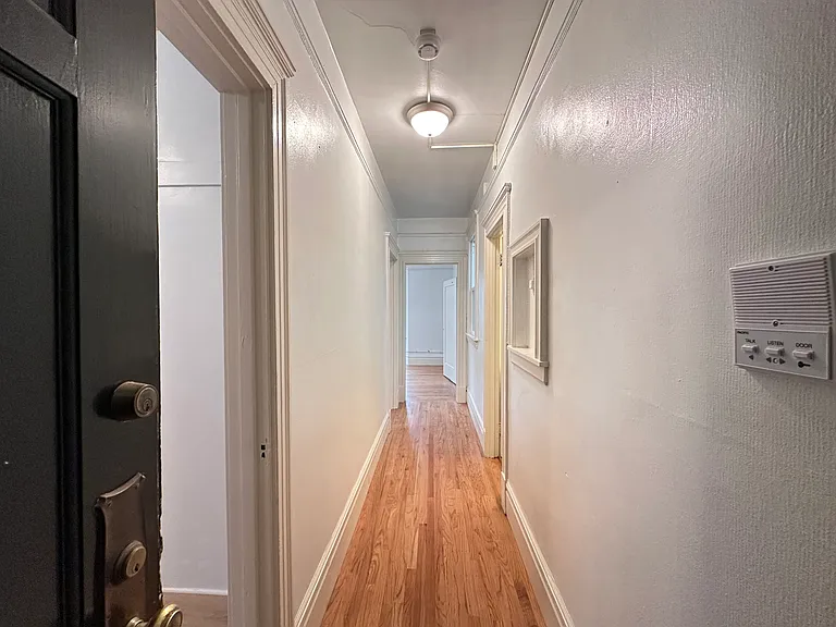 1101 Pine St #400 — Photo 1