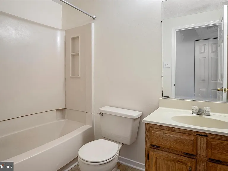 206 Emily Ln — Photo 13