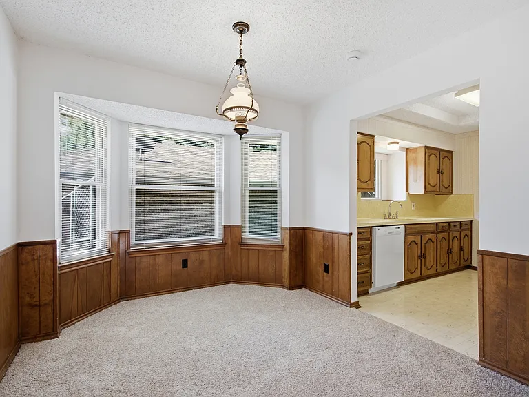 2505 Ironwood Ct — Photo 4