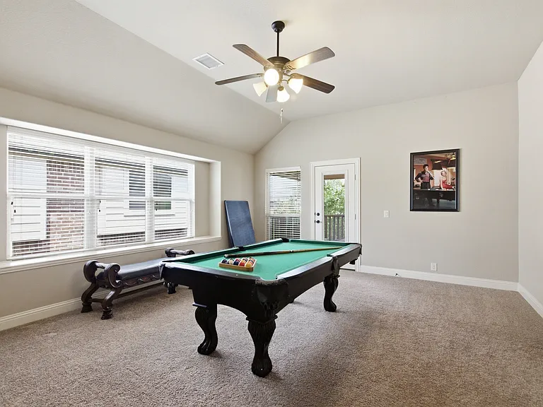 2304 Lynbridge Cir — Photo 28