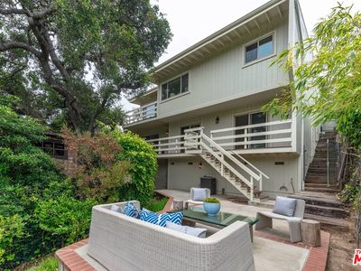 672 Erskine Dr, Pacific Palisades, CA, 90272