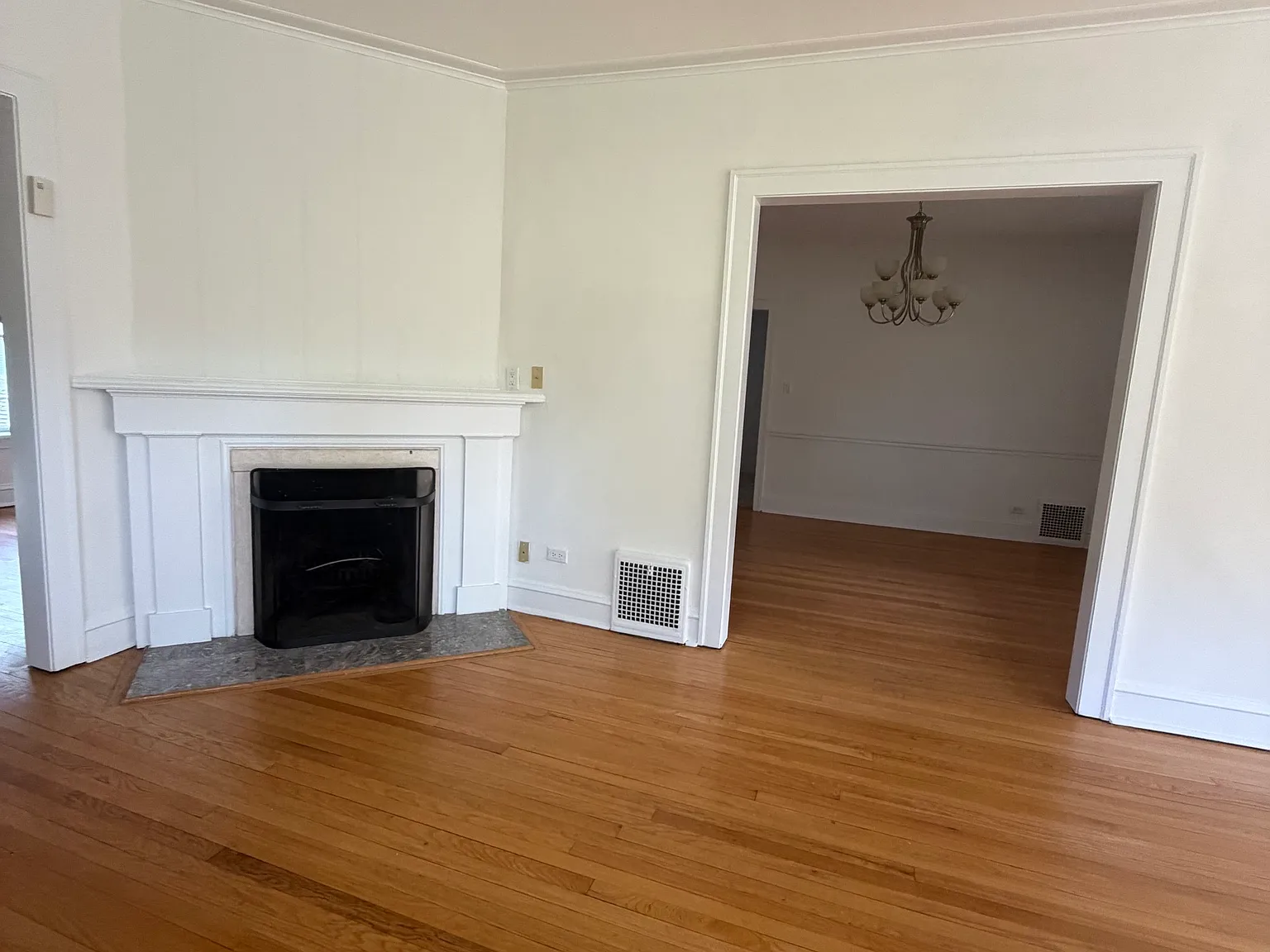 2 bed, 1.5 bath, 1400 sqft, $2,600 — Photo 3