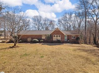 211 Henningston Rd, Spartanburg, SC 29302