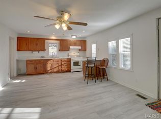 318 W New St, Palmyra, MO