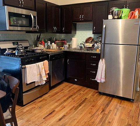 3rd image of 1947 N Cleveland Ave APT 2R