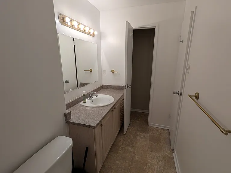 20 Chesterton Dr #1109 — Photo 22