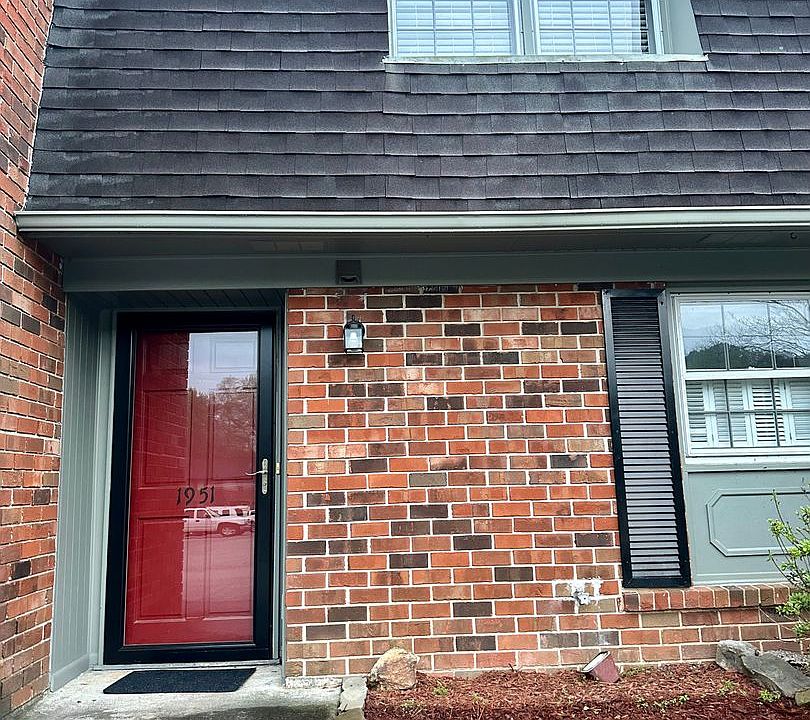 1st image of 1951 Meadowbrook Cir