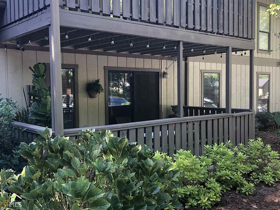 2nd image of 1502 Woodcliff Dr
