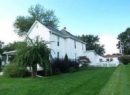 2nd image of 301 E Main St