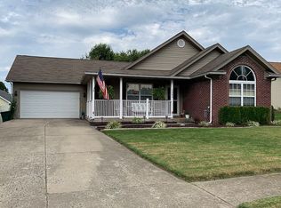 1303 Blackberry Rdg, Jeffersonville, IN 47130