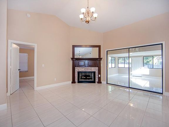 4th image of 8621 Shenna Ct