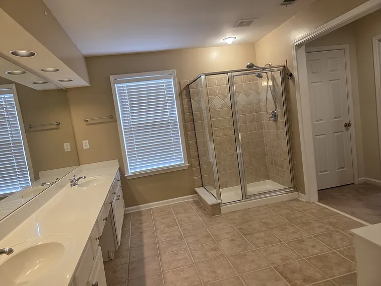 8155 Cavendish Pl — Photo 18