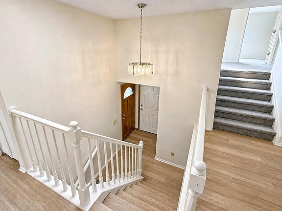 3rd image of 1345 Miramonte Ct