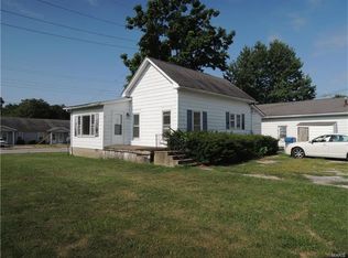 302 Academy St, Pocahontas, IL