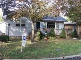 1407 Southmoor St, Pekin, IL 61554