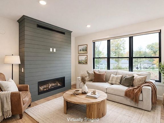3rd image of 10 Mabel Way
