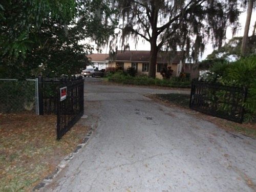 5th image of 351 S Lakeshore Dr