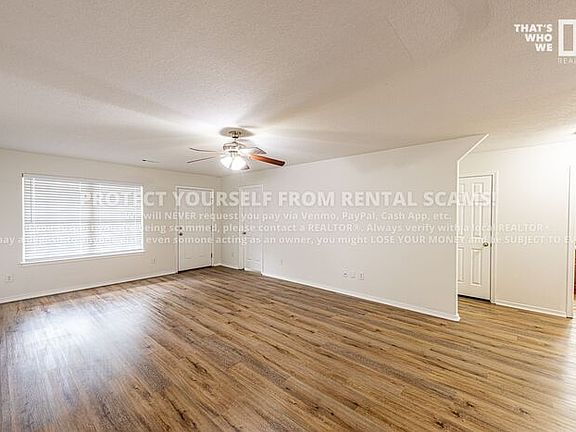 3rd image of 2280 Bunker Ln