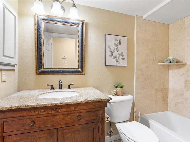 2633 Shadow Hill Ln — Photo 31