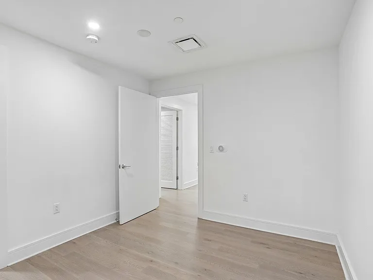 9 Avenue At Port Imperial #713 — Photo 16