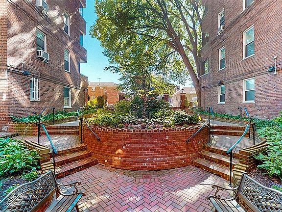 2nd image of 11811 84th Ave APT 301