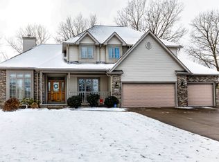 1500 Elleway Ct, Fairview, PA 16415