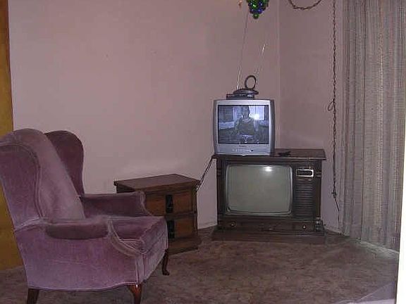 4th image of 1216 Montague Ave