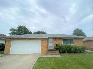 24810 Picone Ln, Bedford Heights, OH