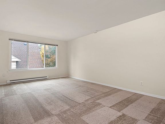 4th image of 423 11th Ave E APT 10