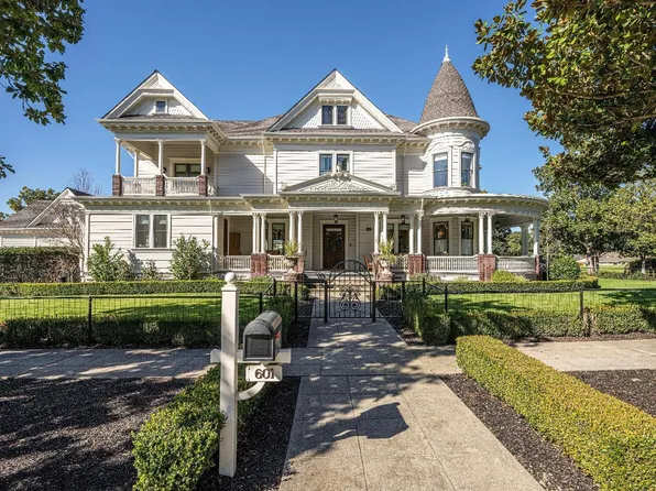 601 Charles Van Damme Way, Sonoma, CA 95476