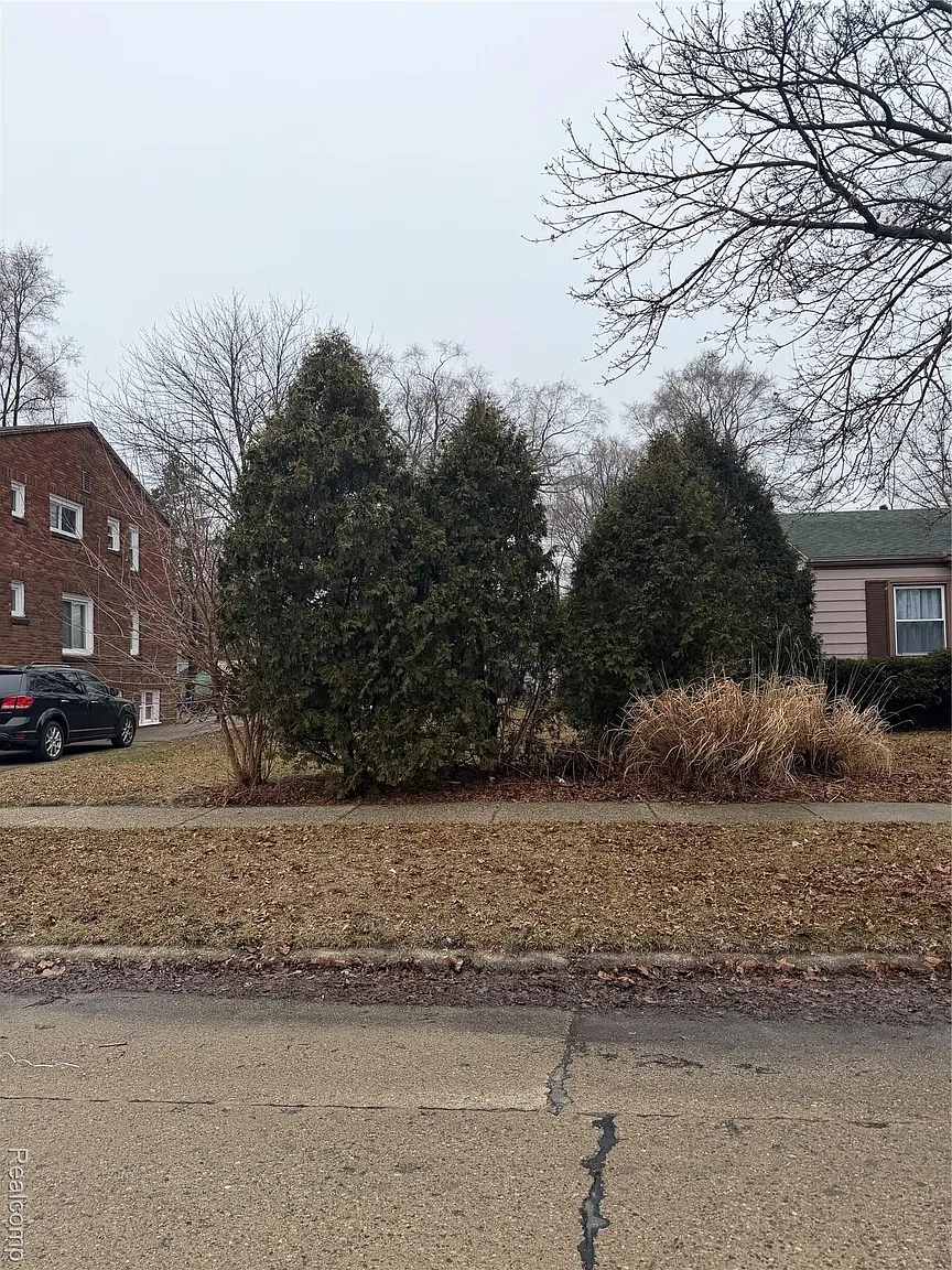 34 E Madge Ave photo 1