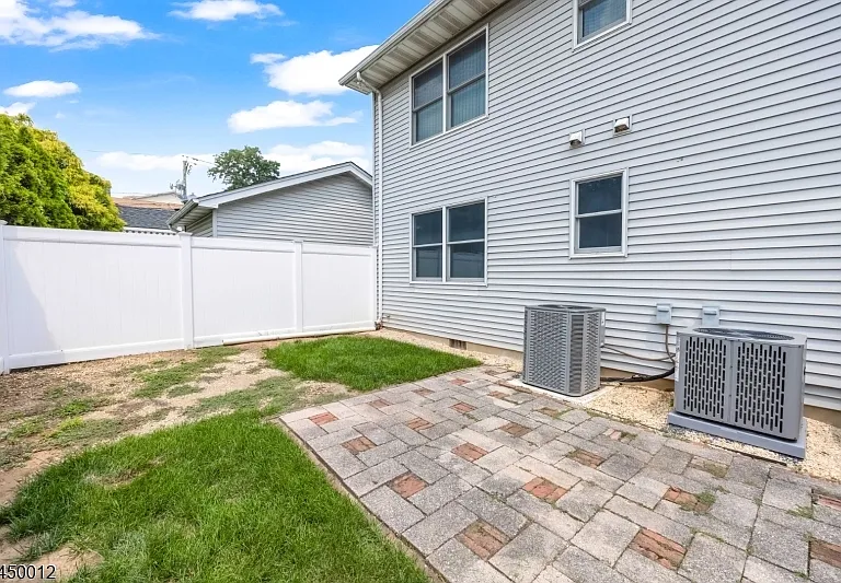 137 Stefanic Ave #1 — Photo 26