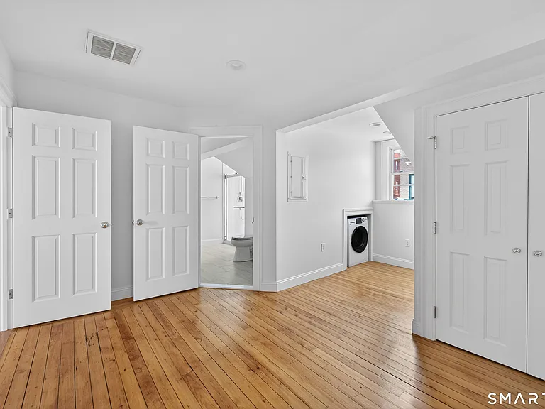 138 Bank St #3A — Photo 13
