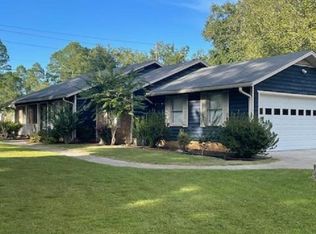 108 Calhoun Dr, Cheraw, SC 29520