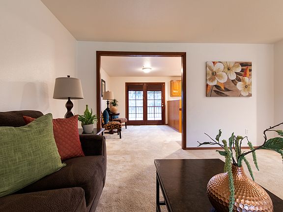 5th image of 3919 Long Lake Dr SE