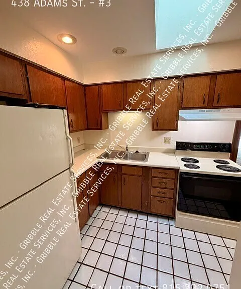 438 Adams St #3 — Photo 10