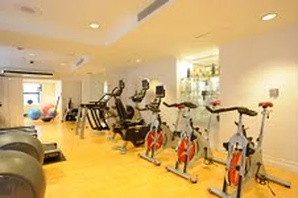 Sold by R New York | media 8
