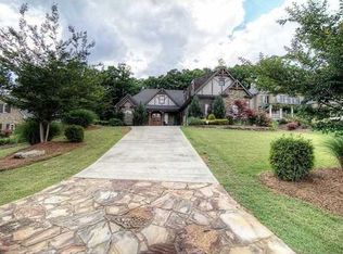 6393 Farmview Dr NW, Acworth, GA 30101
