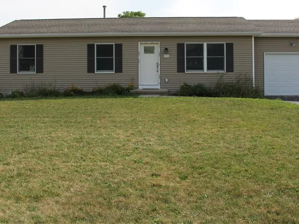 121 Trout Run, Newark, NY 14513
