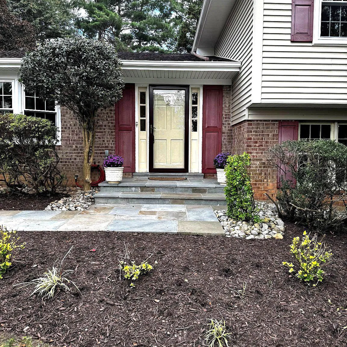 4 bed, 2.5 bath, 1594 sqft, $4,750 — Photo 2