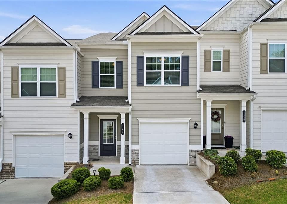 1st image of 144 Sawgrass Dr