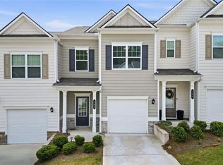 144 Sawgrass Dr, Ball Ground, GA 30107