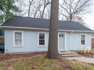 106 Whitcomb St, Kalamazoo, MI 49001