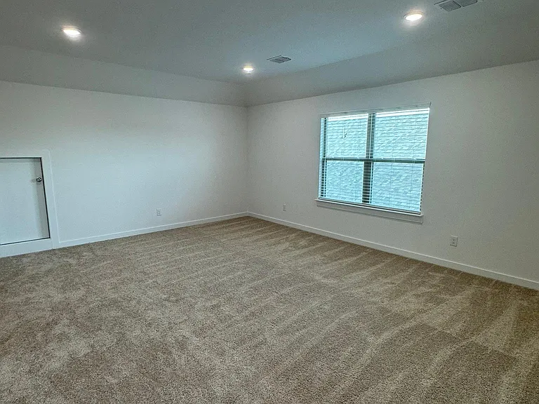 2817 Foxwood St — Photo 20