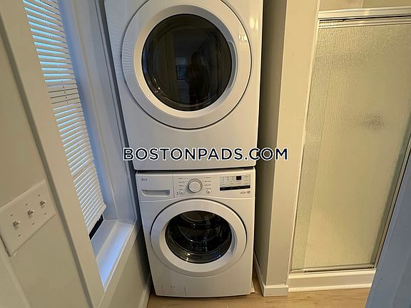 2nd image of 28 Woodland St APT 3