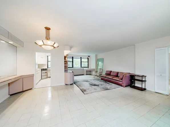 420 East 51st Street image 1 of 6