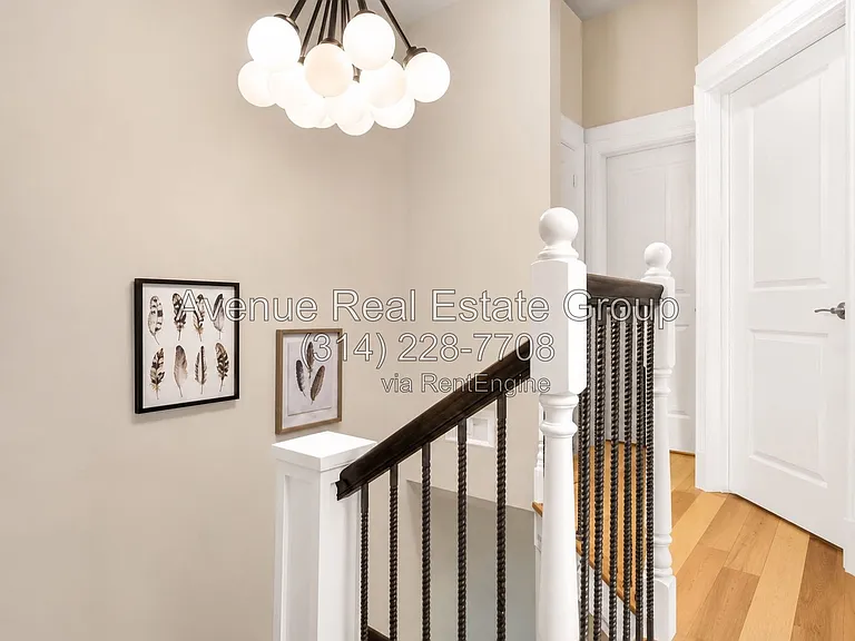 2329 Hickory St — Photo 17